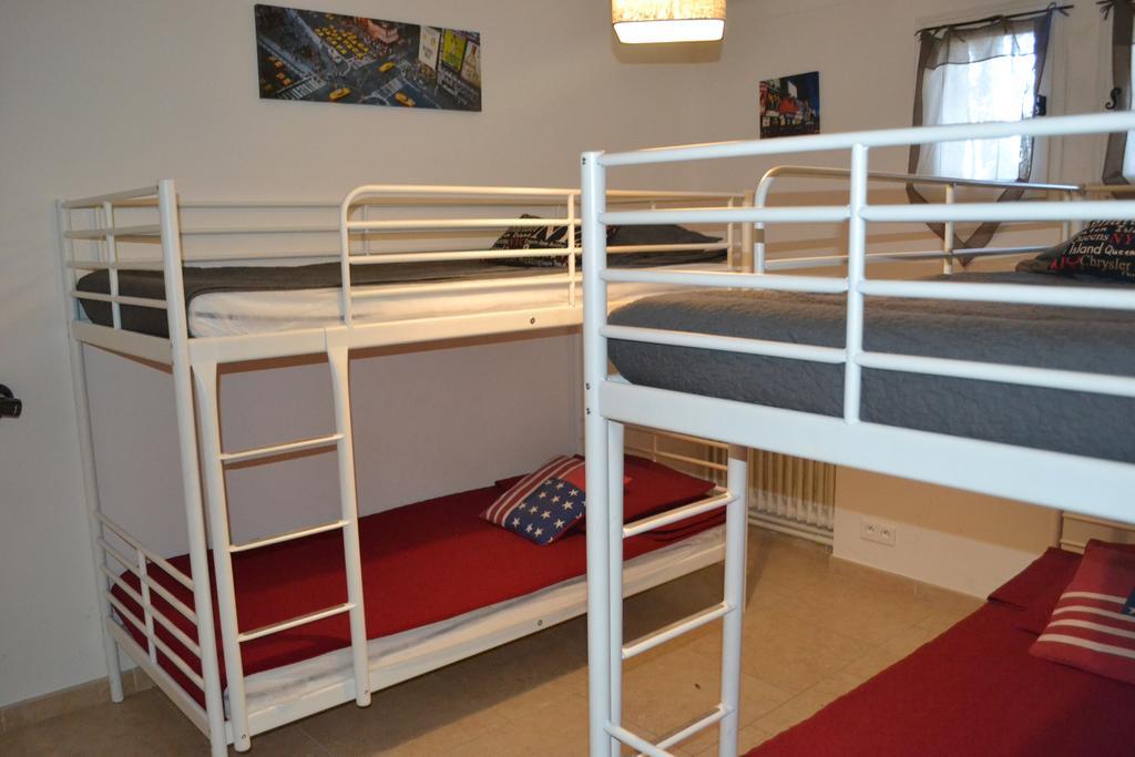 Mas Les Filaos Hotel Carpentras Room photo