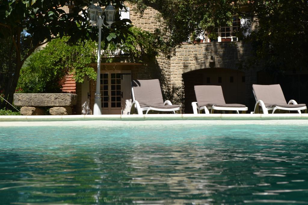 Mas Les Filaos Hotel Carpentras Exterior photo