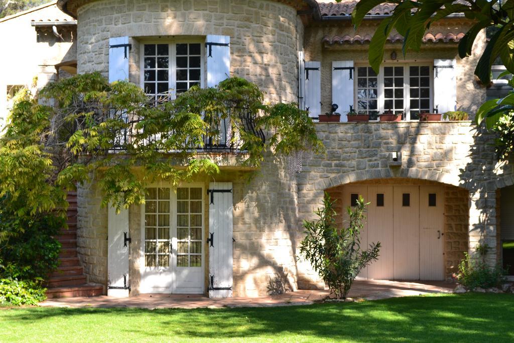 Mas Les Filaos Hotel Carpentras Exterior photo